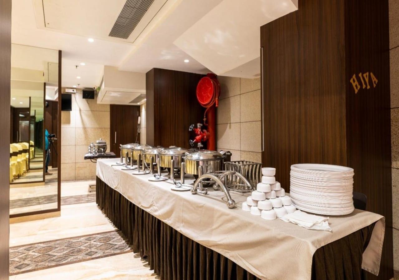 Hotel Laxvas Thane Buitenkant foto