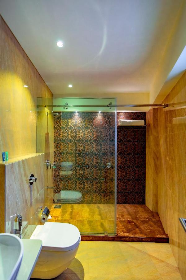 Hotel Laxvas Thane Buitenkant foto